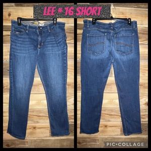 LEE 16 Short